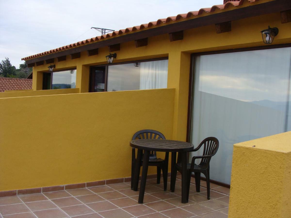 Apartamentos Rurales Manolo Casas del Monte エクステリア 写真