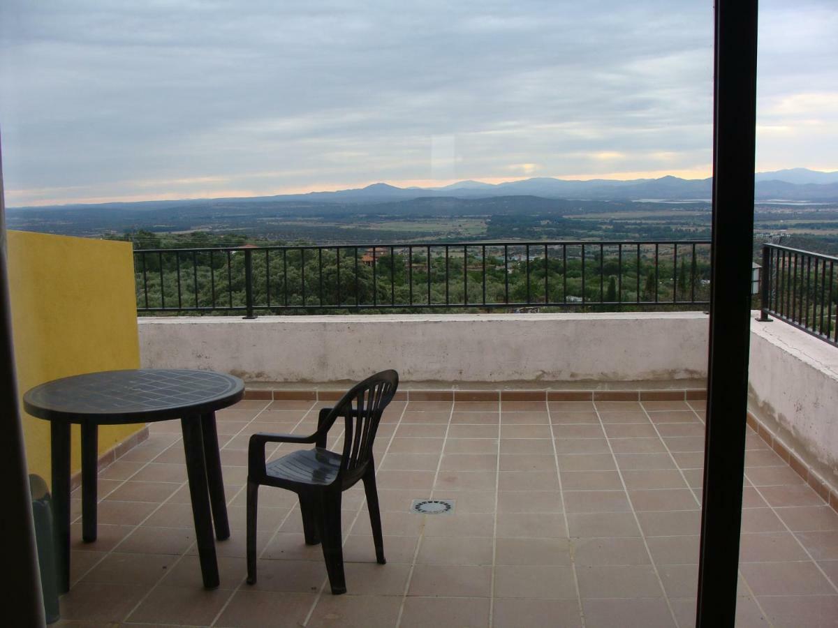 Apartamentos Rurales Manolo Casas del Monte エクステリア 写真